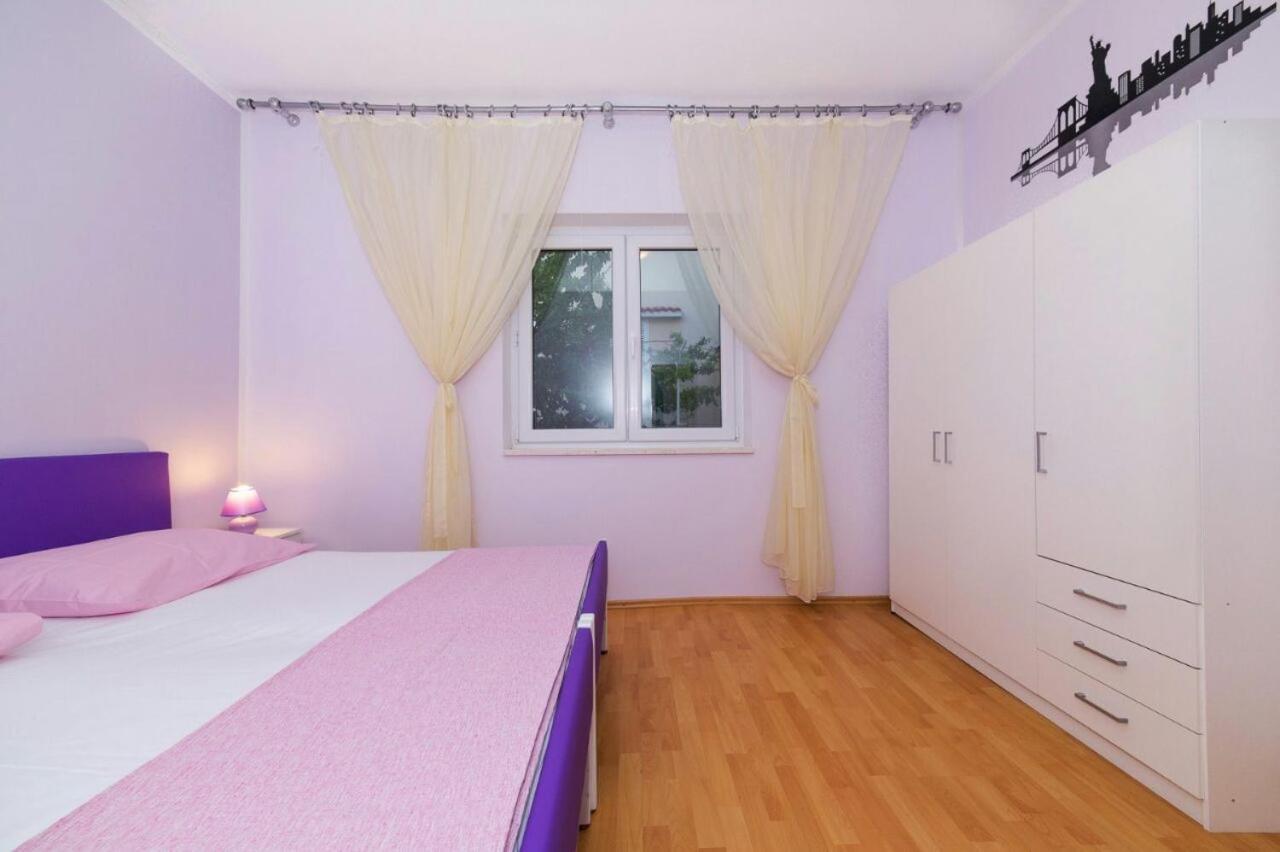 Beautiful Apartment In Center Of Трогір Екстер'єр фото